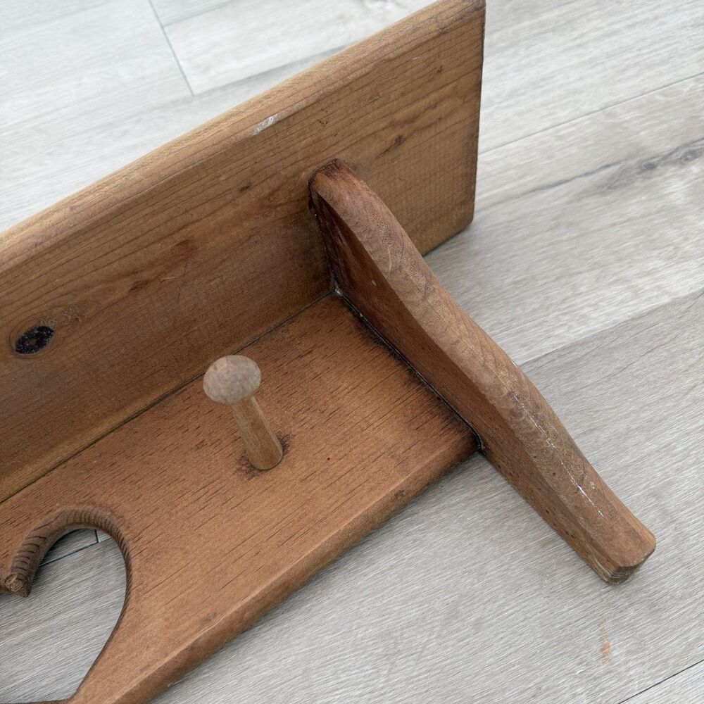 Wooden 23” Cottagecore Heart Hanging Trinket Wall Shelf w Pegs Grandmacore VTG - Picture 2 of 9